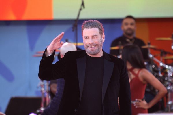 John Travolta znova kot Danny - na koncertu Foo Fighters!