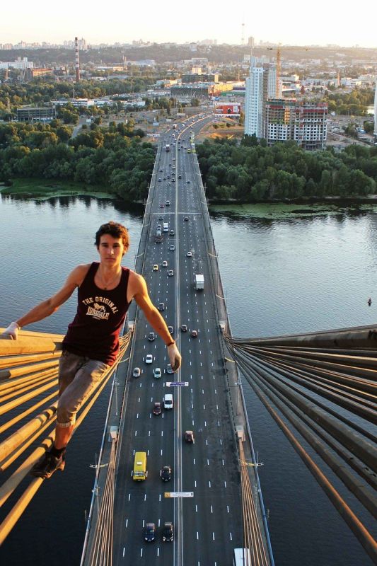 Ljudje, ki tvegajo življenja za naslednji najboljši selfie