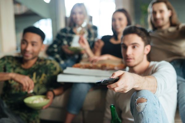 Prihaja prav poseben izziv za vse, ki uživate v maratonskem gledanju serij