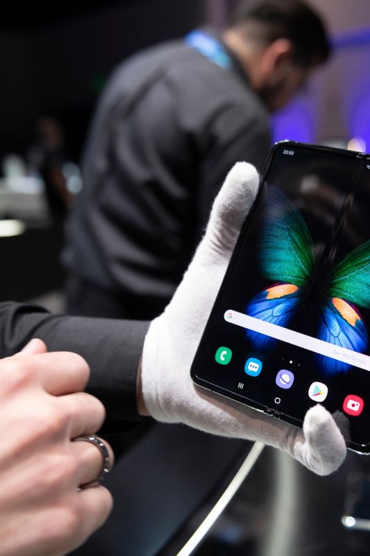 Samsung Galaxy Fold nakazuje, da je prihodnost pregibna