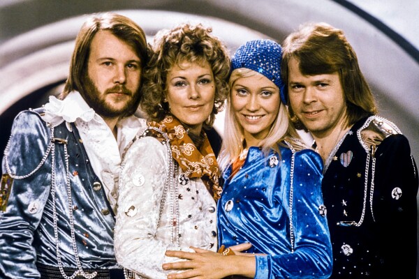 Seveda hočete slišati, kako se po 40 letih sliši ABBA 