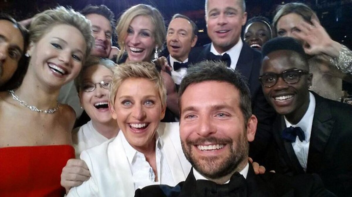 Ellen DeGeneres selfie