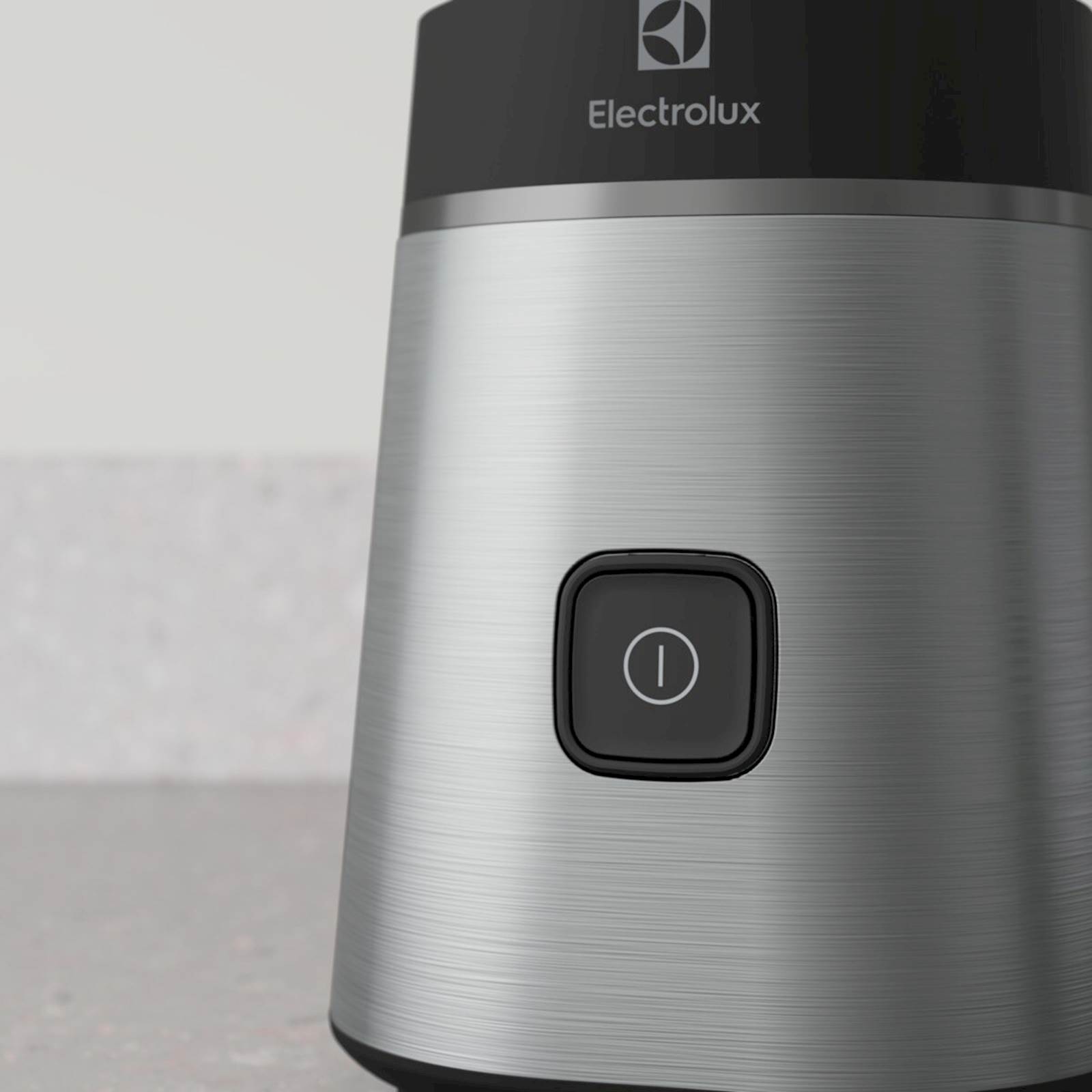Pokončni mešalnik Electrolux E3SB1-4ST