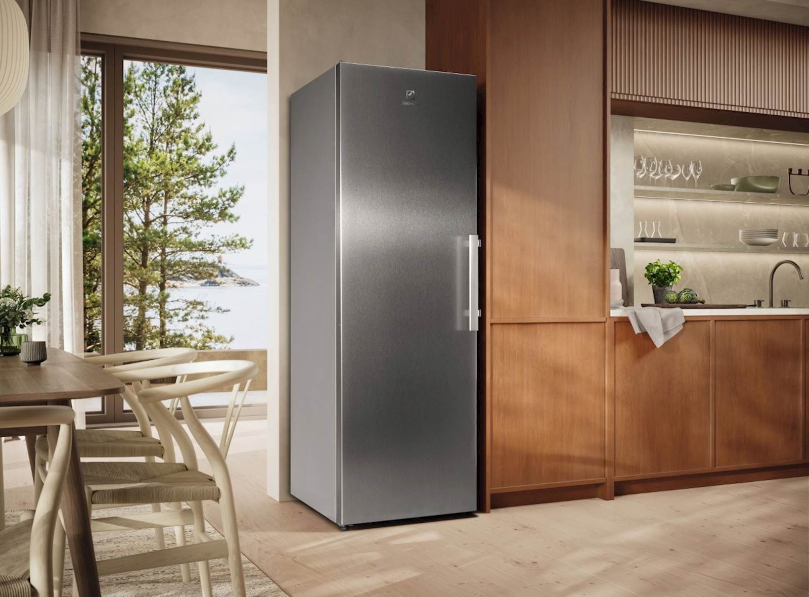 Zamrzovalna omara Electrolux LUT6NE28U